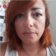 Doy clases de castellano y de italiano. Soy profe nativa bilingue de estos dos idiomas y preparo tambien para exámenes oficiales de italiano